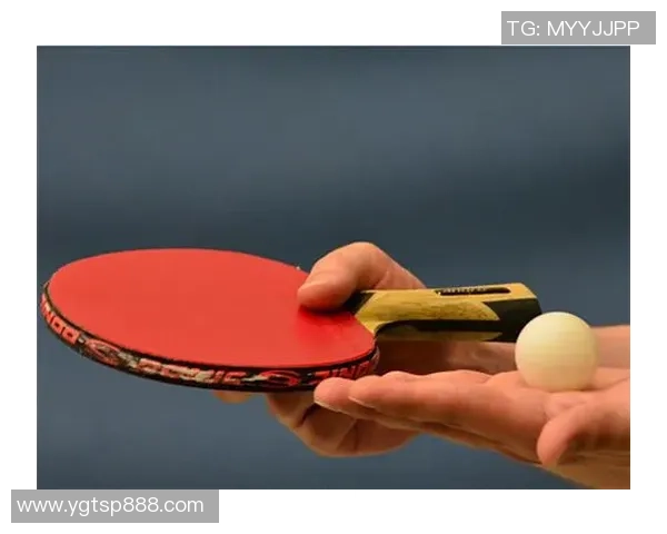 乒乓球装备选购指南：舒适耐磨的球袜推荐与搭配技巧